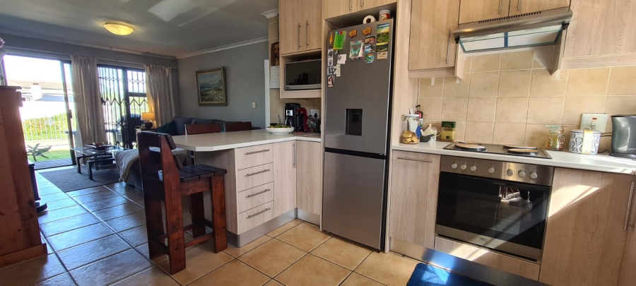To Let 2 Bedroom Property for Rent in Burgundy Estate Western Cape